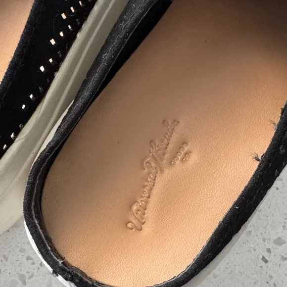Universal Thread Black Mules women’s size 9.5 - Picture 2 of 7